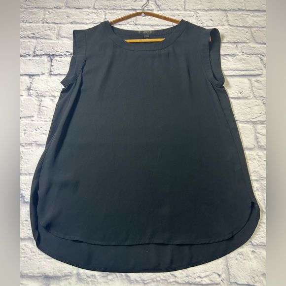 J. Crew Black Sleeveless Blouse. Round Neckline. Size Small. - Picture 4 of 7